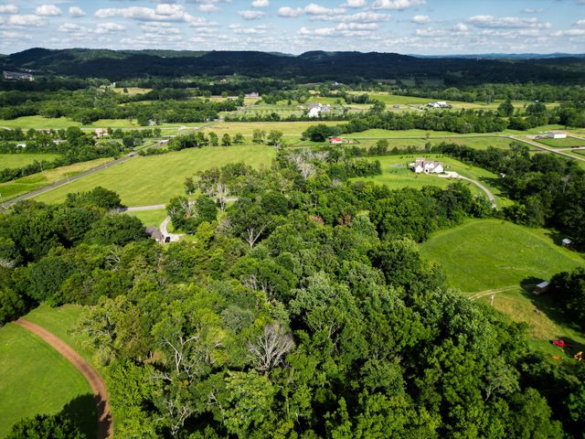 3803 N Chapel Rd, Franklin, TN 37067