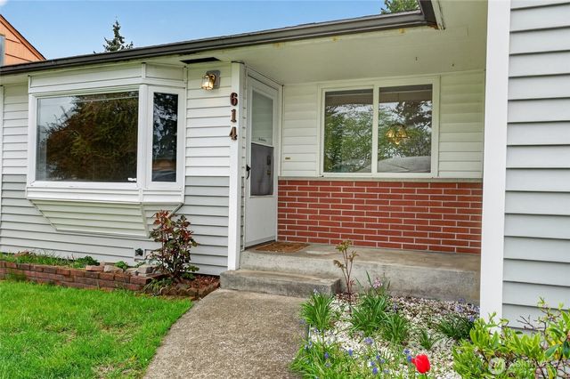 614 Violet Meadow Street S, Tacoma, WA 98444