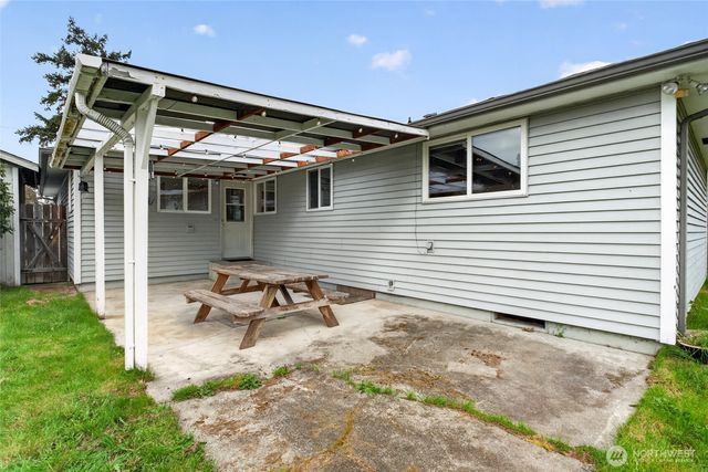 614 Violet Meadow Street S, Tacoma, WA 98444