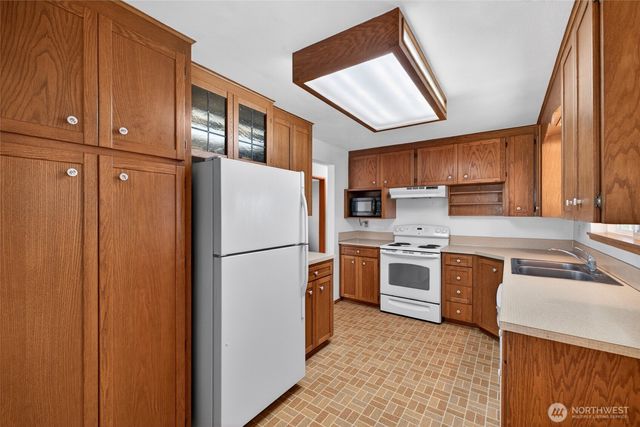 614 Violet Meadow Street S, Tacoma, WA 98444