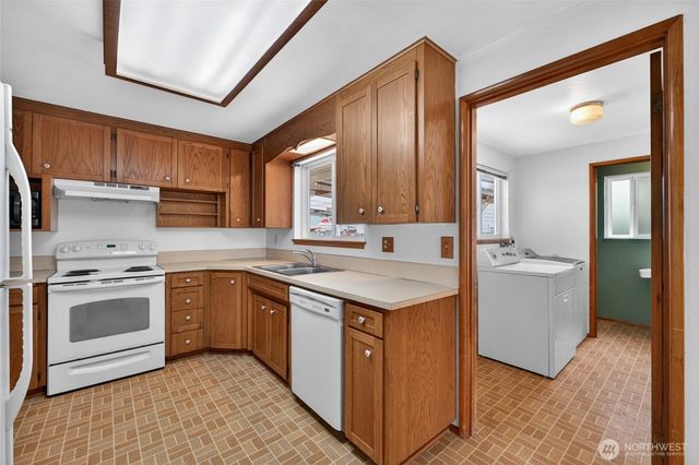 614 Violet Meadow Street S, Tacoma, WA 98444