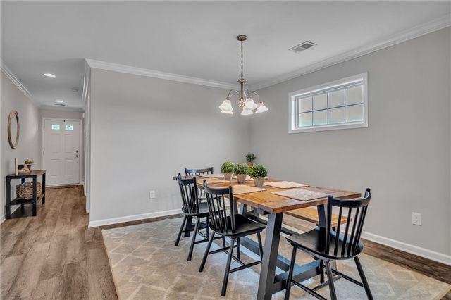 128 Sunny Point Loop, Central, SC 29630