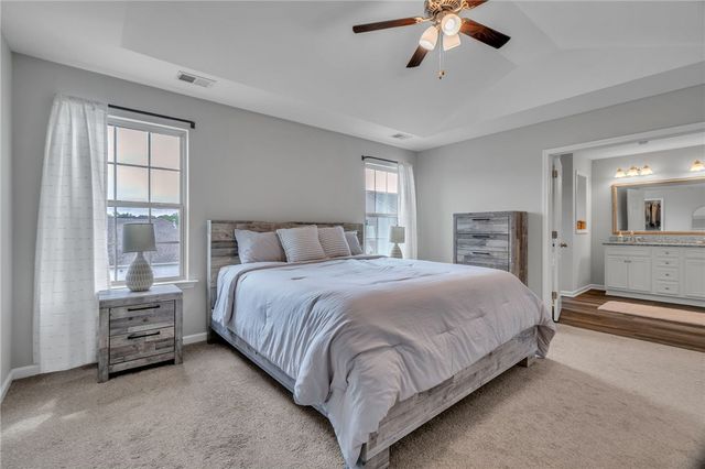 128 Sunny Point Loop, Central, SC 29630
