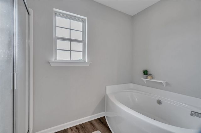 128 Sunny Point Loop, Central, SC 29630