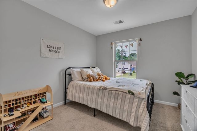 128 Sunny Point Loop, Central, SC 29630