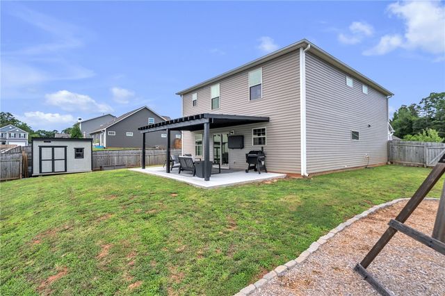 128 Sunny Point Loop, Central, SC 29630