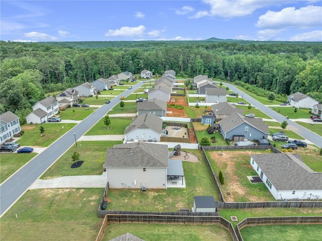 128 Sunny Point Loop, Central, SC 29630