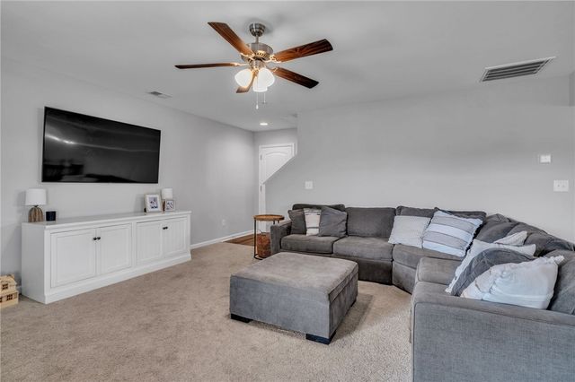 128 Sunny Point Loop, Central, SC 29630