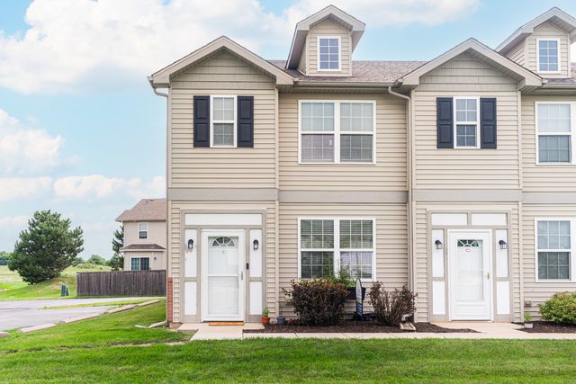 257 Bent Grass Circle D, Dekalb, IL 60115