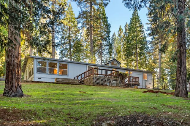 5819 Lynx Trl, Pollock Pines, CA 95726