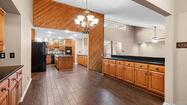 9521 Sumac, Garden Ridge, TX 78266