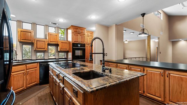 9521 Sumac, Garden Ridge, TX 78266