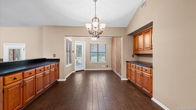 9521 Sumac, Garden Ridge, TX 78266