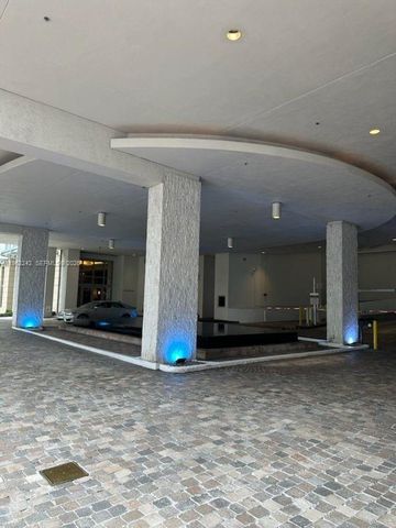 1050 Brickell Ave 1014, Miami, FL 33131