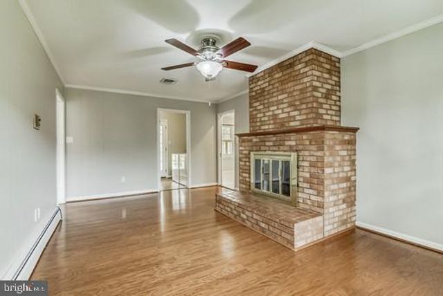 4902 POLE RD, Alexandria, VA 22309