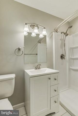 4902 POLE RD, Alexandria, VA 22309