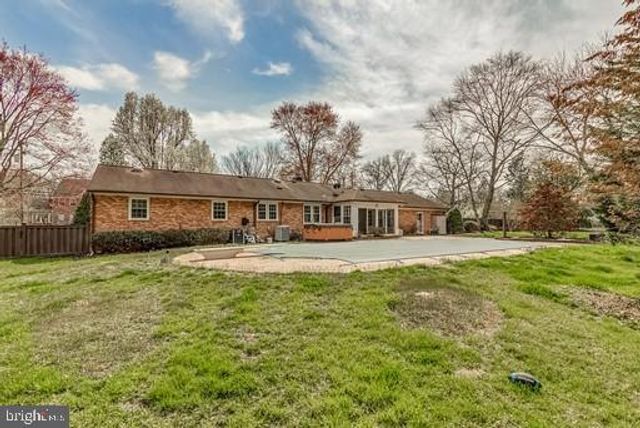 4902 POLE RD, Alexandria, VA 22309