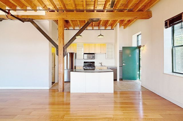 60 Dudley St 25, Chelsea, MA 02150