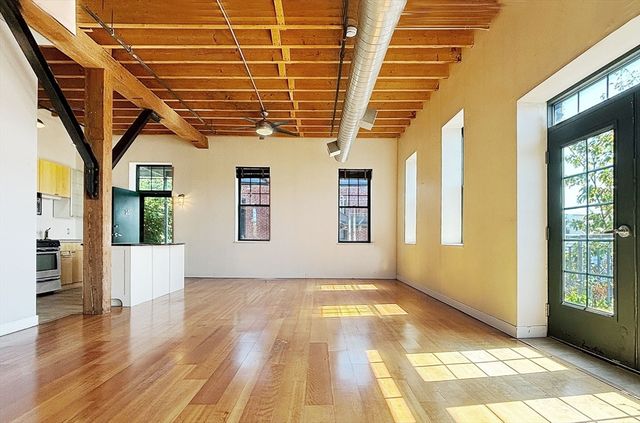 60 Dudley St 25, Chelsea, MA 02150