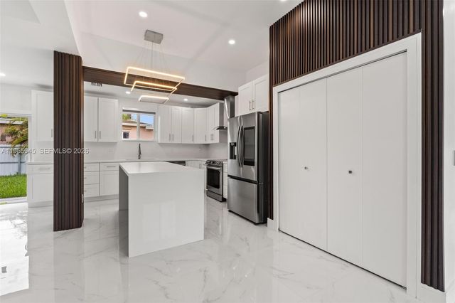 14801 NW 5th Ave, Miami, FL 33168