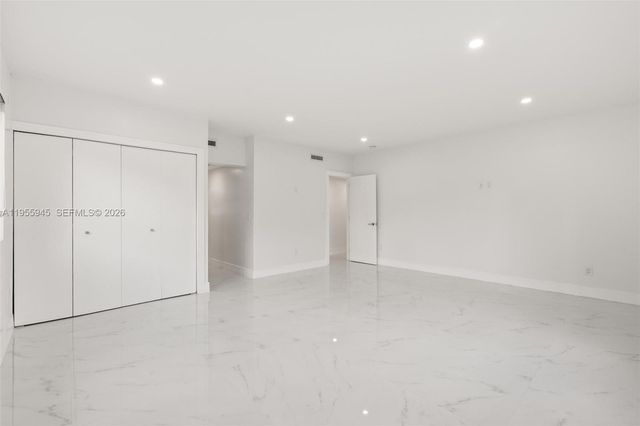 14801 NW 5th Ave, Miami, FL 33168