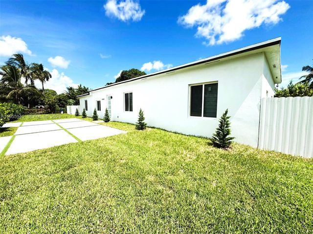14801 NW 5th Ave, Miami, FL 33168