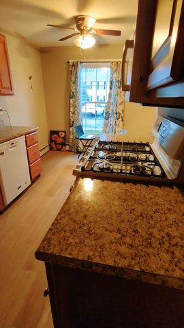 89 Winnacunnet Rd Apt 6, Hampton, NH 03842