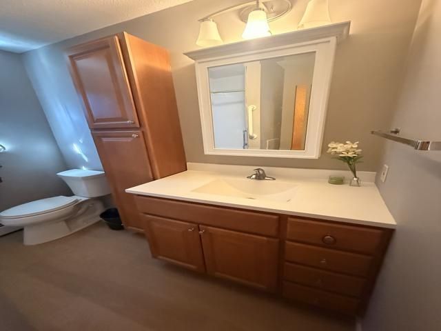 89 Winnacunnet Rd Apt 6, Hampton, NH 03842