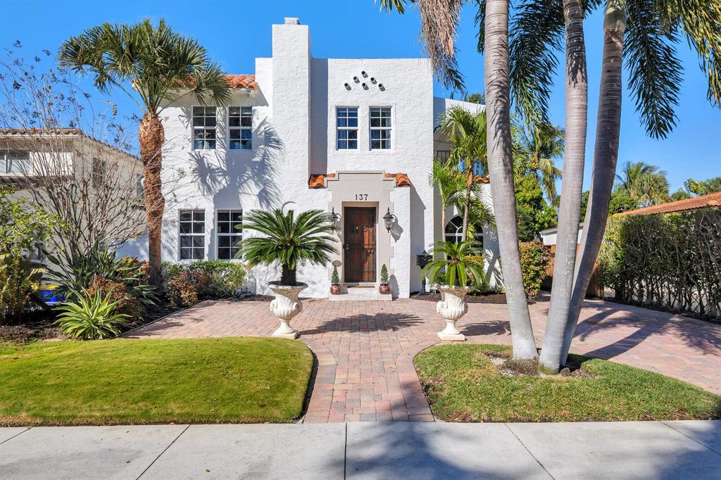 137 Edgewood Drive, West Palm Beach, FL 33405
