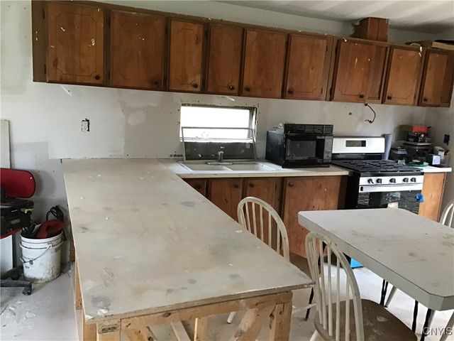 239 County Route 8, Granby, NY 13069