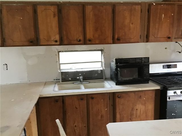 239 County Route 8, Granby, NY 13069