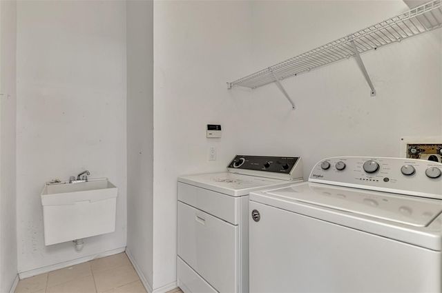 4016 LANDOR COURT, Venice, FL 34293