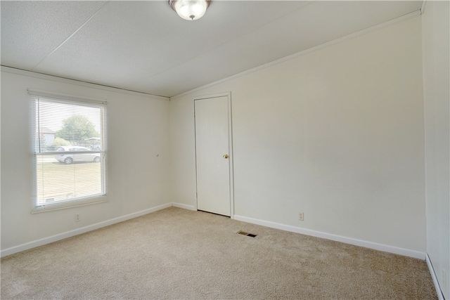 12541 Meadow Green Lane, Justin, TX 76247