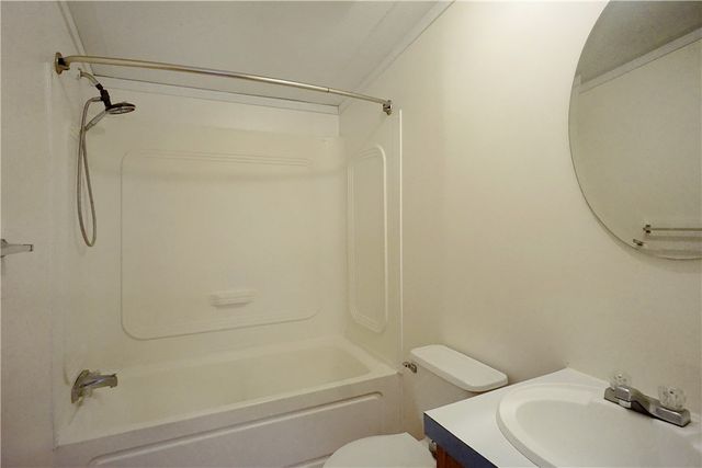 12541 Meadow Green Lane, Justin, TX 76247