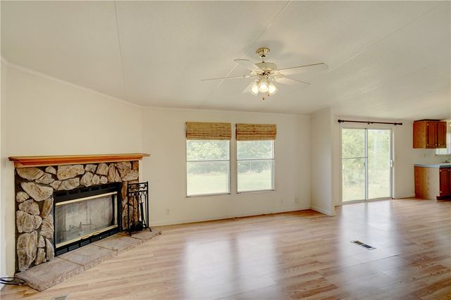 12541 Meadow Green Lane, Justin, TX 76247