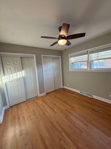 8500 W Carmen Avenue, Chicago, IL 60656