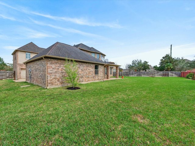 5330 Briarwick Meadow Lane, Sugar Land, TX 77479