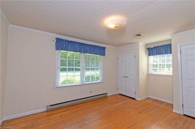 4112 Short Farm Road, Greensboro, NC 27406