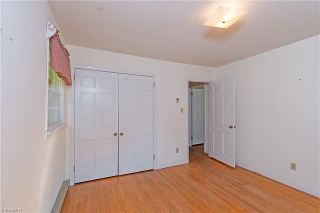 4112 Short Farm Road, Greensboro, NC 27406