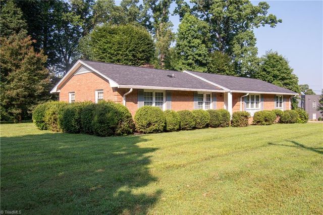 4112 Short Farm Road, Greensboro, NC 27406