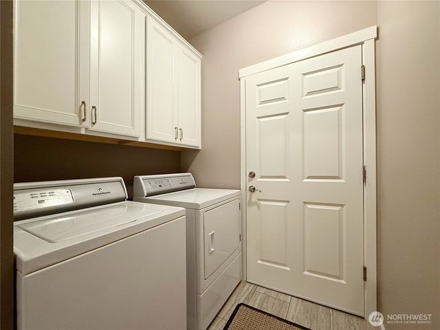 4541 E Broadway Street, Mount Vernon, WA 98274