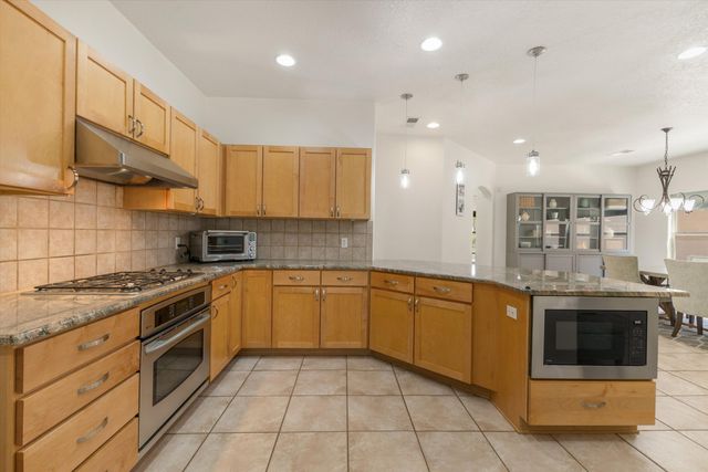 8864 Desert Fox Way NE, Albuquerque, NM 87122