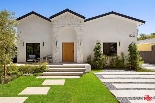 1120 S Lucerne Boulevard, Los Angeles, CA 90019