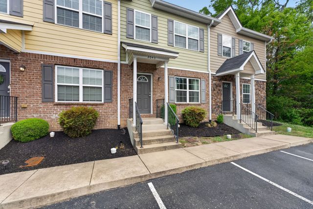 2043 Pinecrest Dr, Nashville, TN 37211