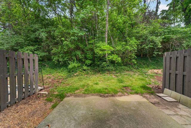 2043 Pinecrest Dr, Nashville, TN 37211