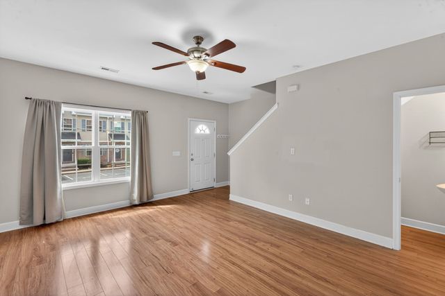 2043 Pinecrest Dr, Nashville, TN 37211