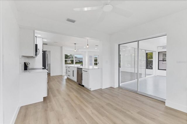 218 ALSACE AVENUE, Venice, FL 34293