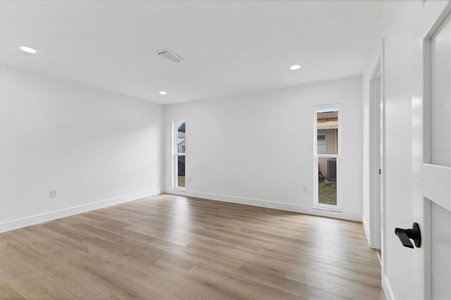 218 ALSACE AVENUE, Venice, FL 34293