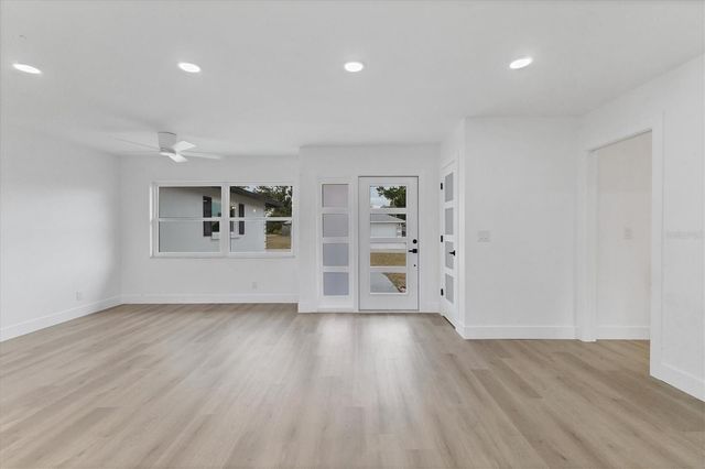 218 ALSACE AVENUE, Venice, FL 34293