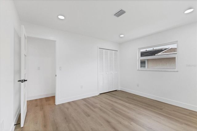 218 ALSACE AVENUE, Venice, FL 34293